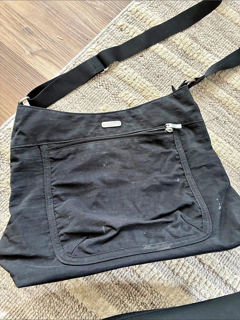 baggallini Black & Brown Crossbody Bag